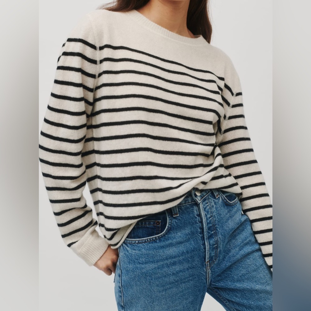 Reformation Cashmere Boyfriend Sweater - size small (loose fit)